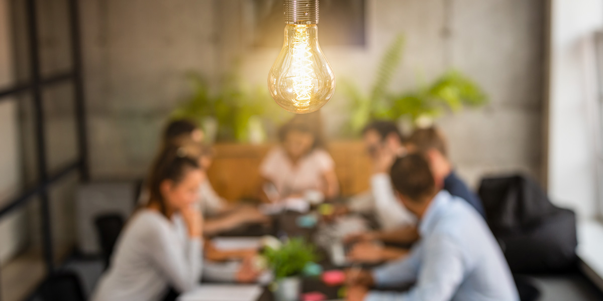 5 Tips to Unify Sales and Marketing for Sustained Growth in a Dynamic Market